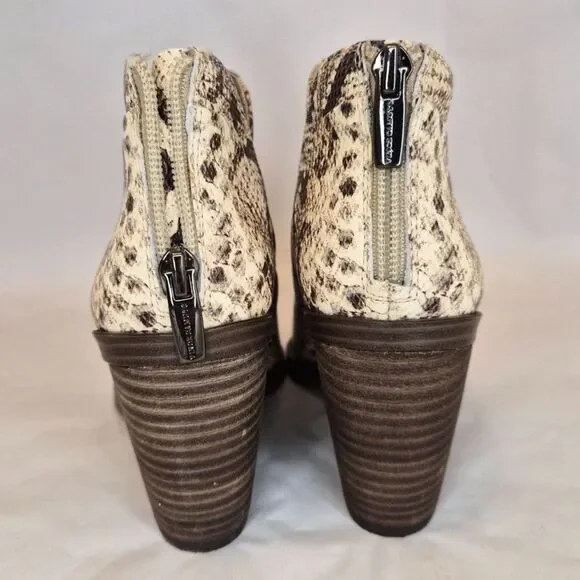 Vince Camuto Snakeskin Gradina Ankle Boots Womens 5M Western Pointed Toe - Picture 2 of 8